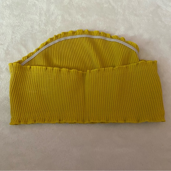 ROMWE Women’s Frill Hem Ribbed Bandeau Strapless Crop Top Shirt - yellow, size L - Picture 6 of 7